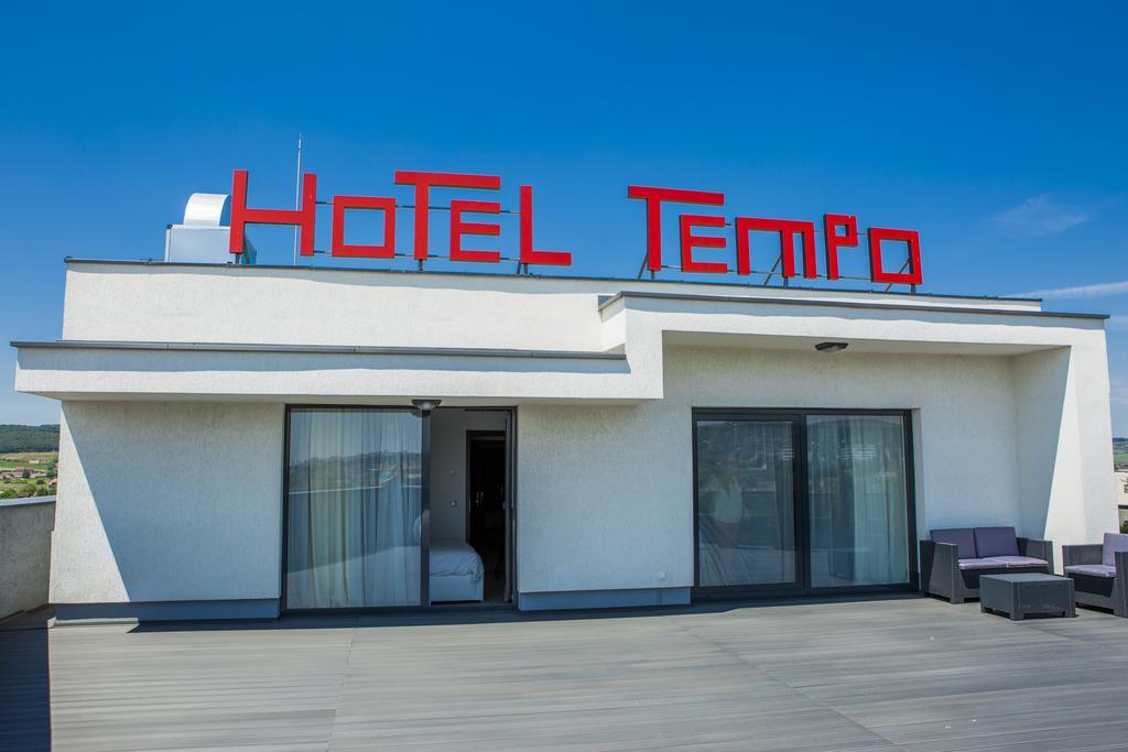 Hotel Tempo Târgu-Mureş Exteriör bild